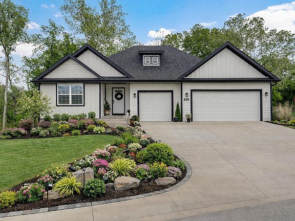 2nd image of 1611 E Hayloft Drive
