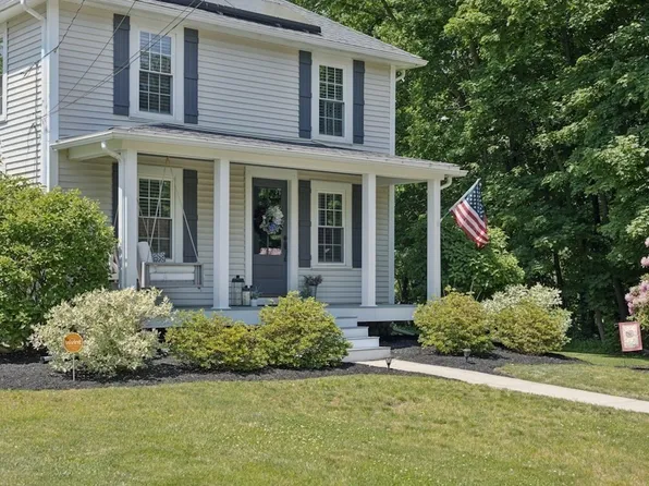2 Sterling Ct, Northborough, MA 01532