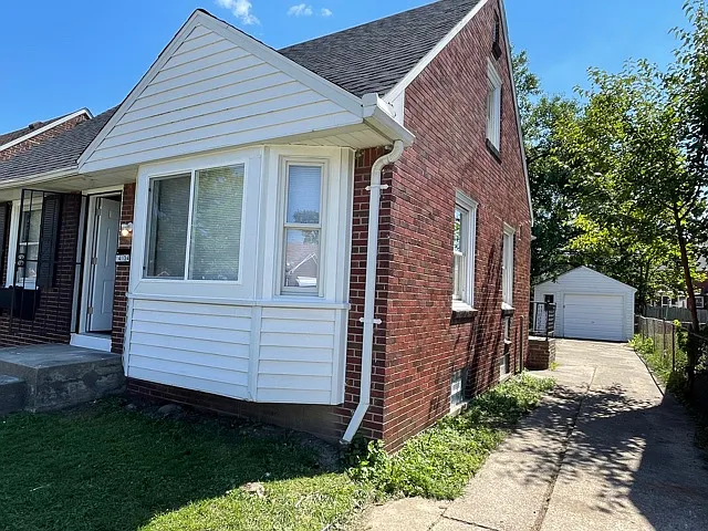 14134 Collingham Dr — Photo 2