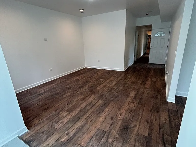 6016 S Saint Lawrence Ave #1 — Photo 7