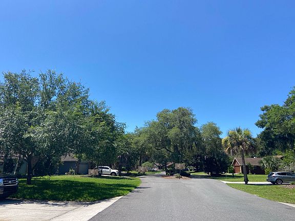 4th image of 34325 Whispering Oaks Blvd