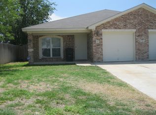 320 Jeff Gordon Dr #B, Harker Heights, TX 76548