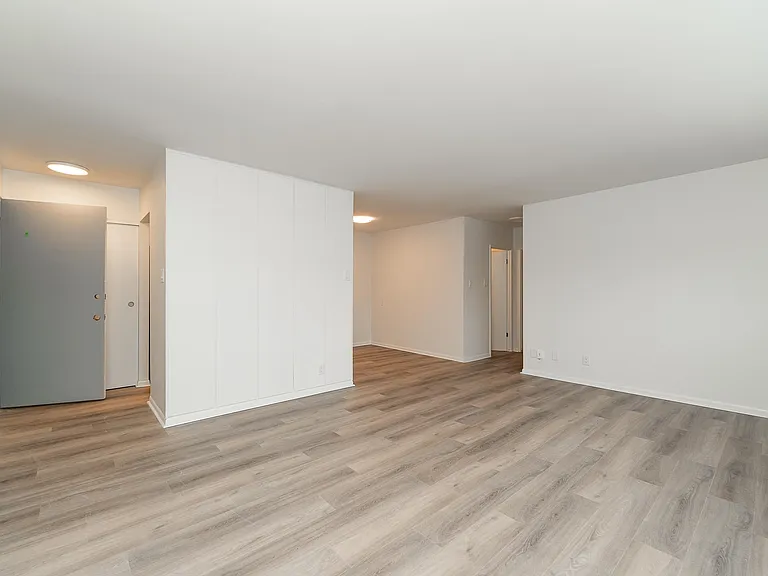 311 Stradbrook Ave #15 — Photo 7