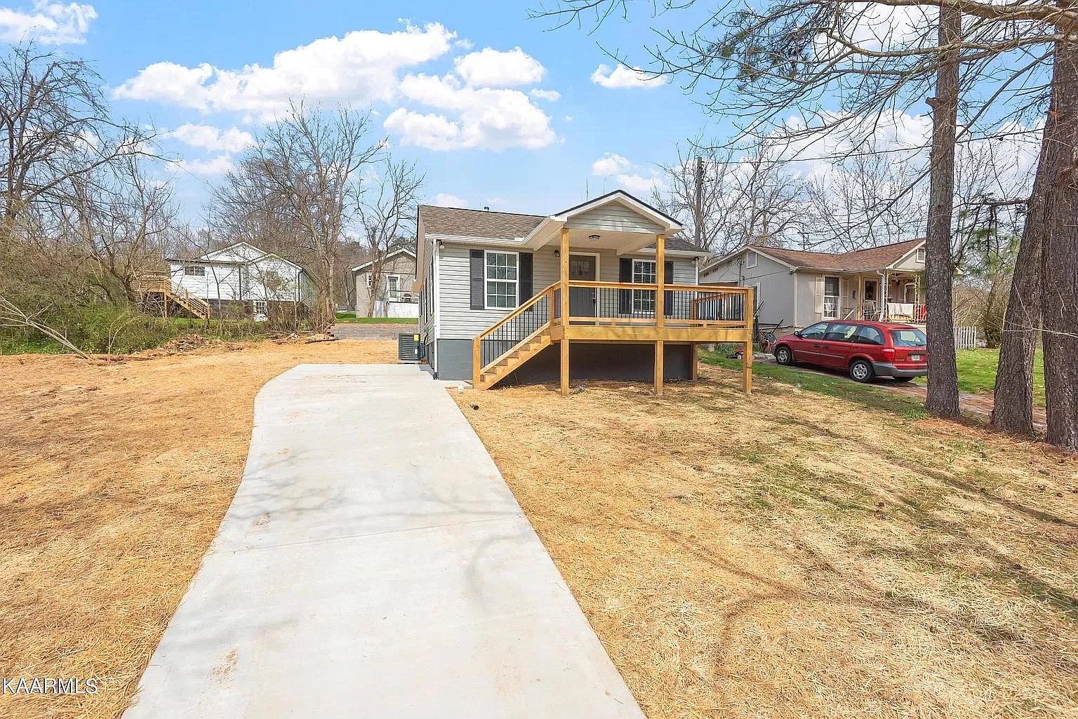 2715 Addison Dr — Photo 2