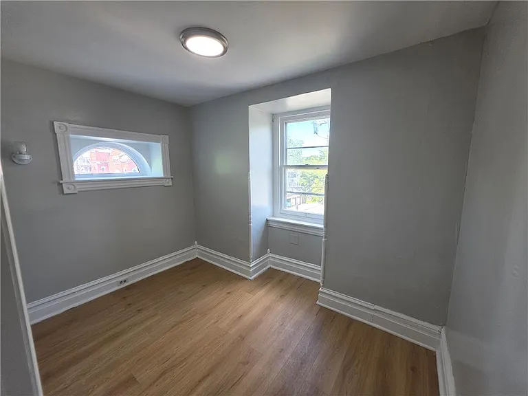 45 N 11th St #3 — Photo 10