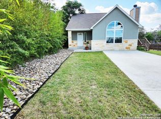 2111 Blueridge Dr, Canyon Lake, TX 78133