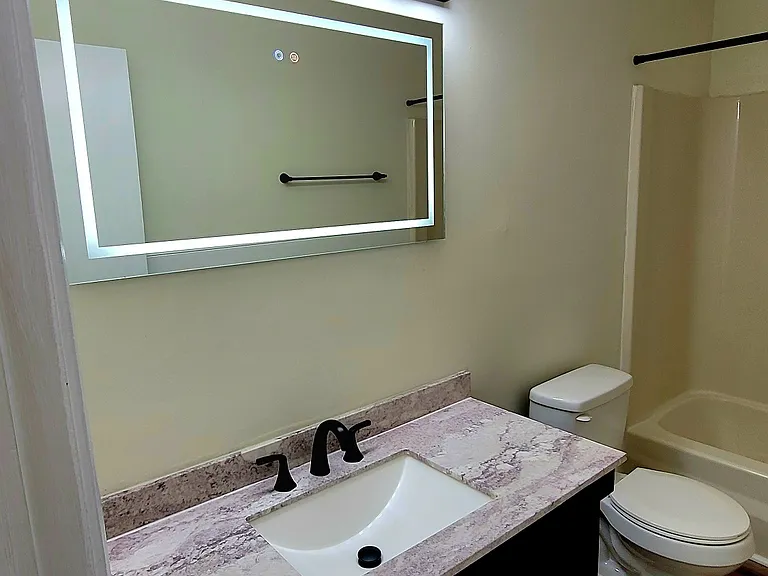 1400 Meridian Ave #12 — Photo 11