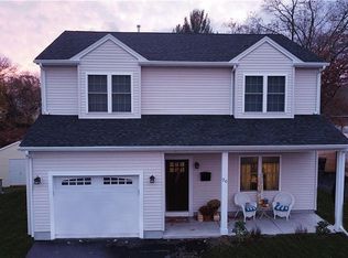 20 Stoneham St, Cranston, RI 02920