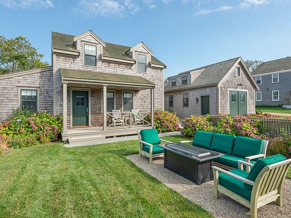 4th image of 2 Birdsong Ln