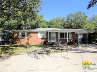 620 Miracle Strip Pkwy, Mary Esther, FL 32569