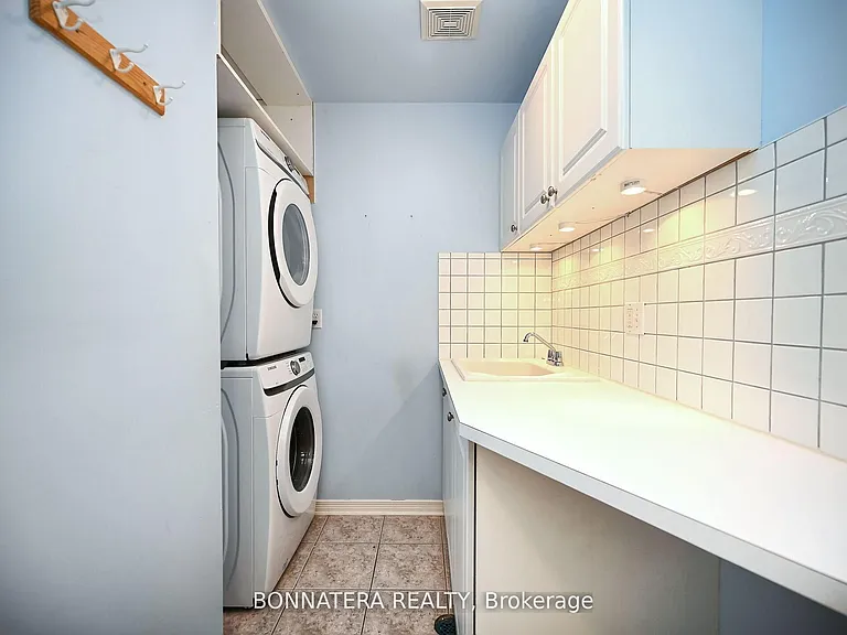 409 Hobbs Cres — Photo 29