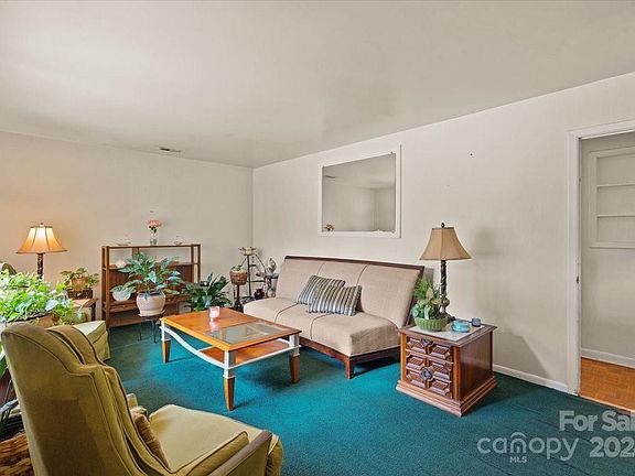 5th image of 6343 Covecreek Dr