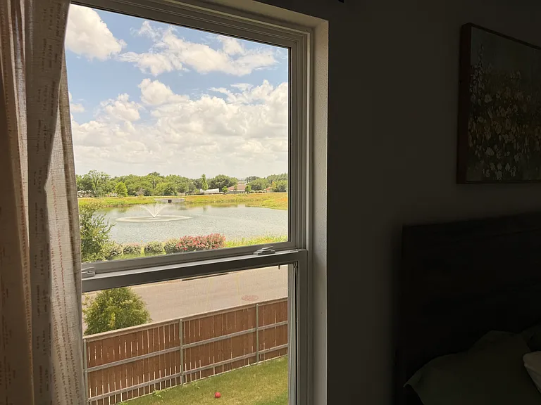2401 Amara Levi Ln — Photo 10