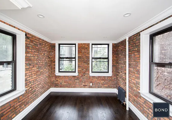 Rented by Bond New York | media 18