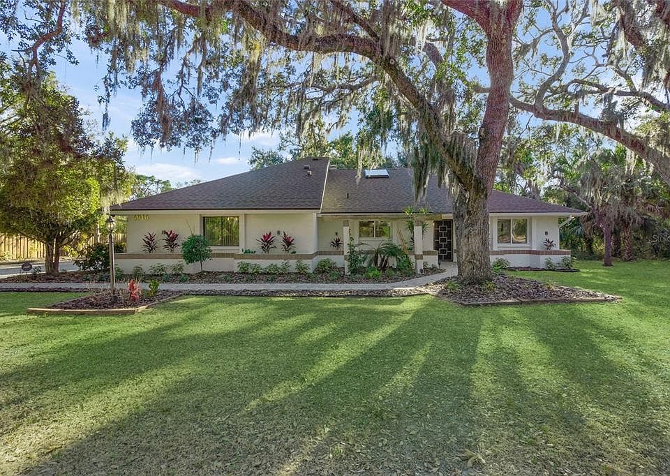 1st image of 4916 Hidden Oaks Trl