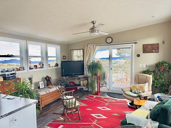 4th image of 524 Robinson Rd