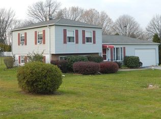 902 Kingsway Dr, Coatesville, PA