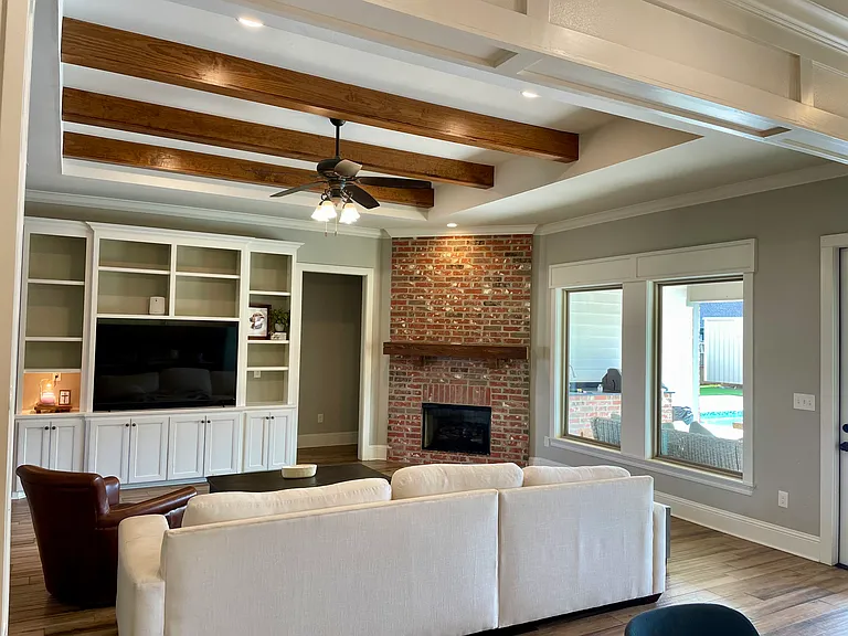 512 Linden Cir — Photo 5