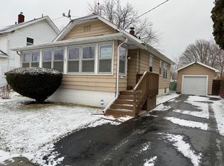 630 W Atherton Rd, Flint, MI 48507