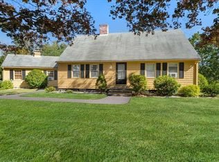 85 Dennison Hill Rd, Southbridge, MA 01550