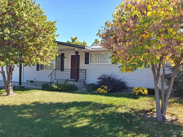 605 S 12th St, Payette, ID 83661
