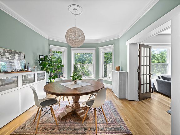3rd image of 4517 N Ashland Ave #3N