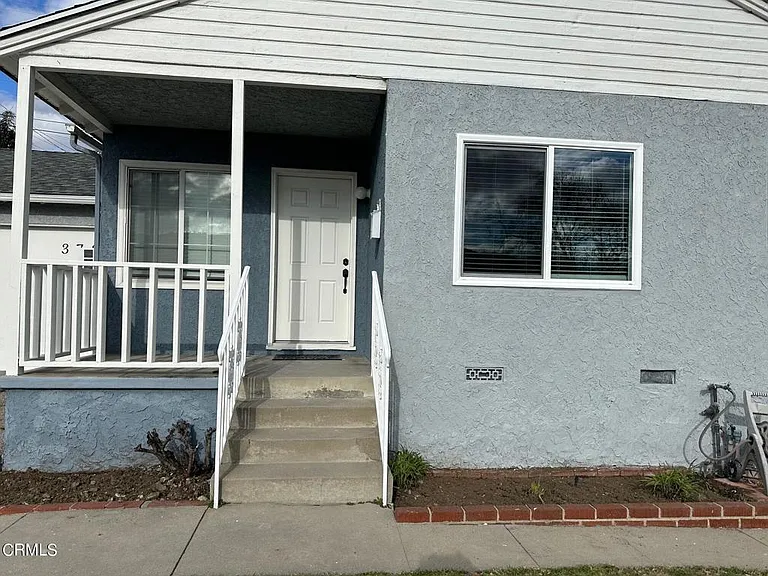 3739 Fairesta St — Photo 2