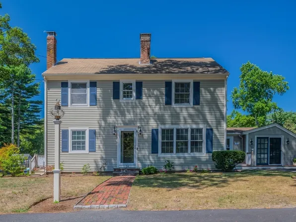 24 Tremont St, Kingston, MA 02364