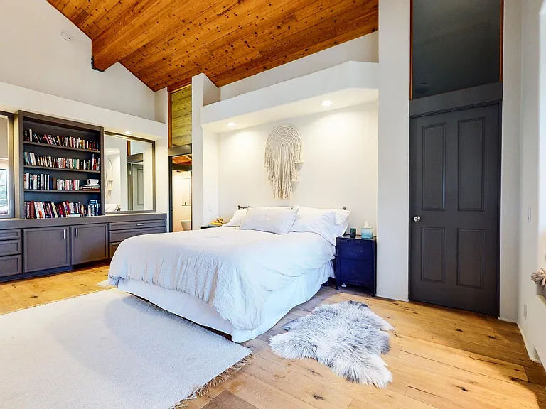 900 Majestic Pines Dr — Photo 44