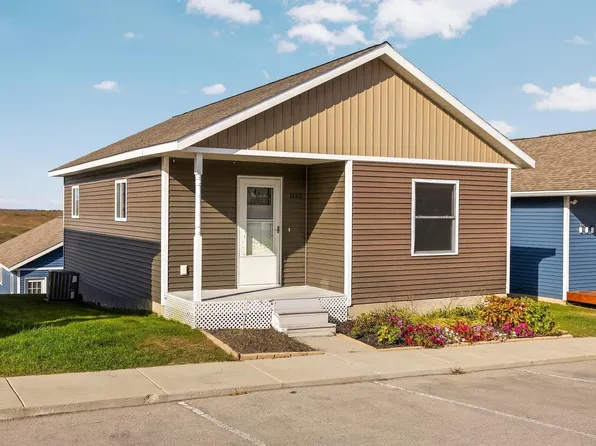 1122 Basil Pl, Traverse City, MI 49696