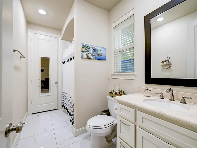 8932 Lakeshore Bend Dr — Photo 5