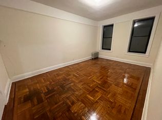 4330 44th St APT 3, Sunnyside, NY 11104