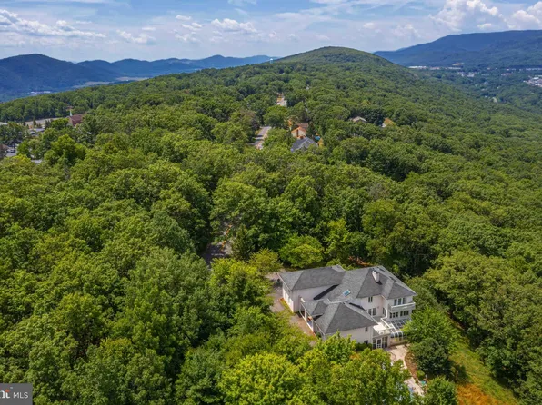 410 Sunset Dr, Lavale, MD 21502