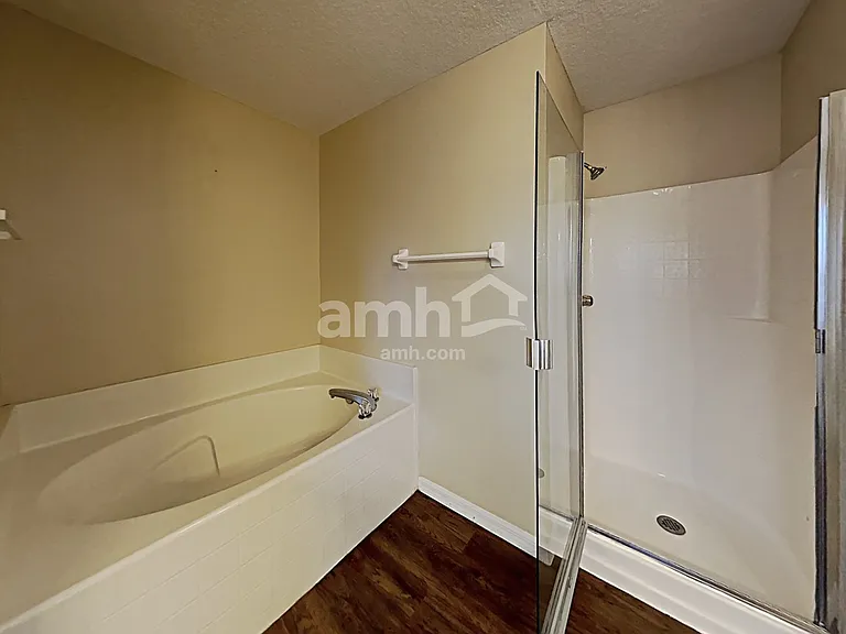 660 Winding Lake Dr — Photo 11