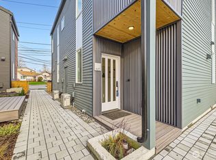 8473 Seward Park Ave S, Seattle, WA