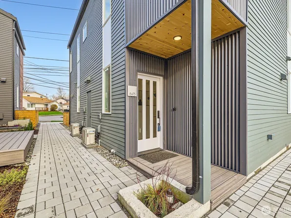 8473 Seward Park Avenue S, Seattle, WA 98118