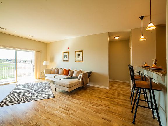 3rd image of 3930 S Lake Dr APT 306