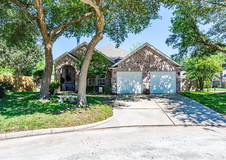 1st image of 19111 Kelly Oaks Ct