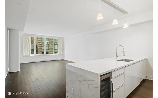 Rented by Douglas Elliman | media 19