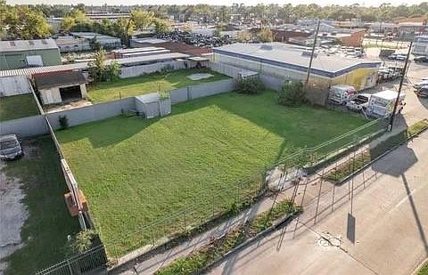 1st image of 7811 Hammerly Blvd