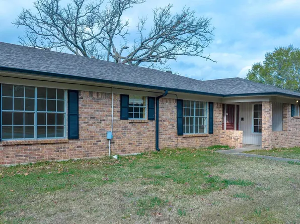 447 Mount Pleasant Rd, Hallsville, TX 75650
