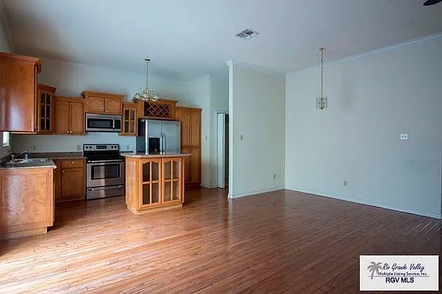 142 Country Club Rd #5 — Photo 15
