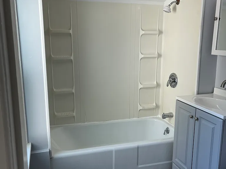 709 Academy St #1 — Photo 15