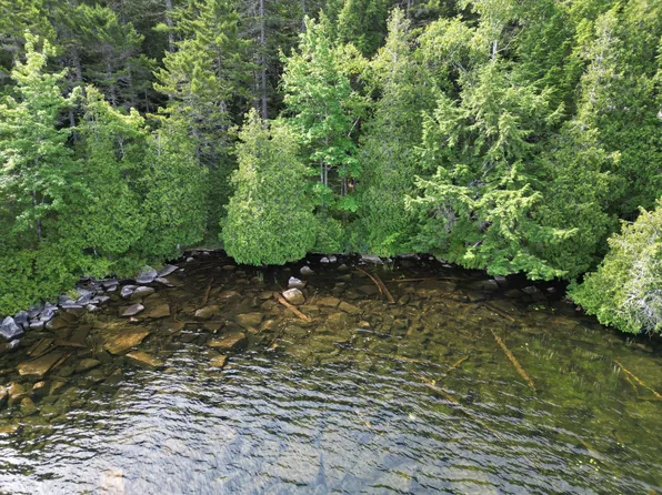 20 Stanhope Mill Road, Lincoln, ME 04457