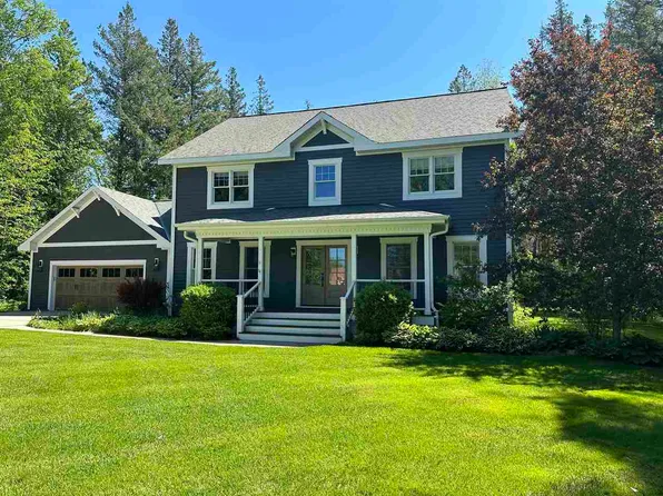 1241 Autumn Ln, Petoskey, MI 49770