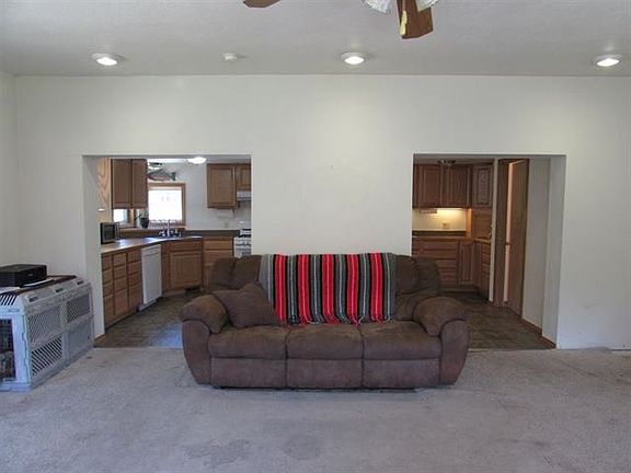 4th image of 2148 Otter Dr