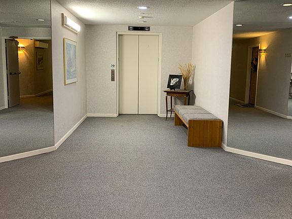 3rd image of 16 Ledgewood Hills Dr APT 208