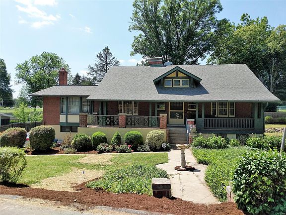 2nd image of 7261 Saint Andrews Pl