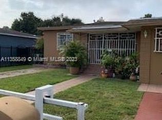 620 SE 4th St, Hialeah, FL 33010