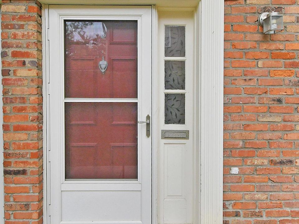 1st image of 1385 Bluff Ave #B